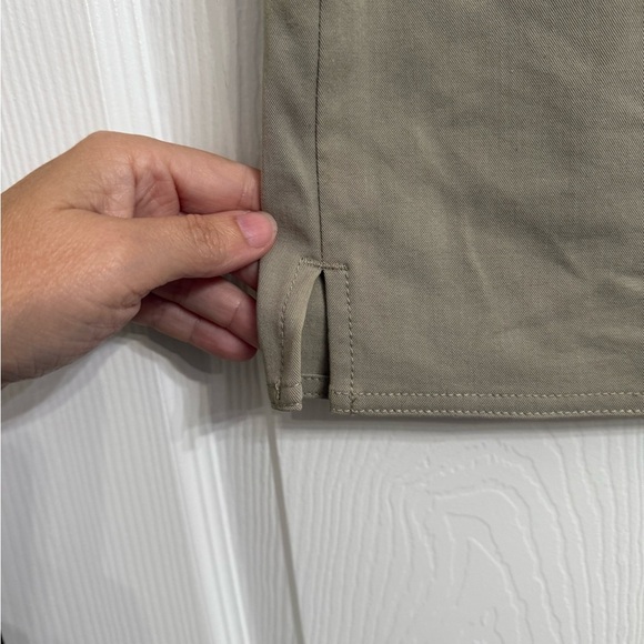 Express NWT Stretch Front Pockets Micro Mini Skirt Khaki Tan Women's Size 6 - Picture 3 of 7